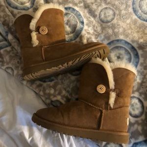 Bailey button uggs